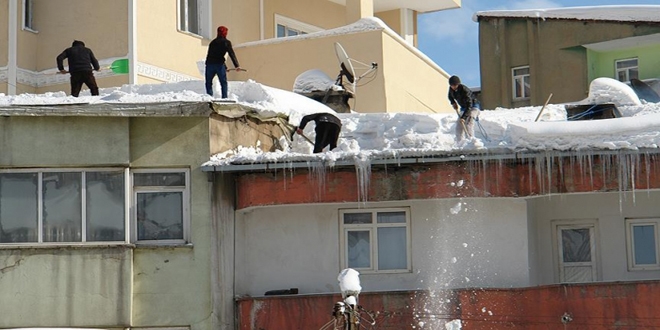 Ekmek paralarını kardan çıkartıyorlar
