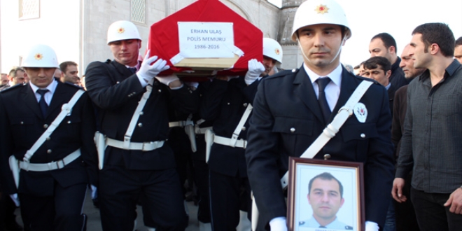 Kazada hayatını kaybeden polis memuru toprağa verildi