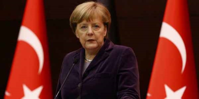 Merkel: Trkiye ile anlamak iin var gcyle savaacam