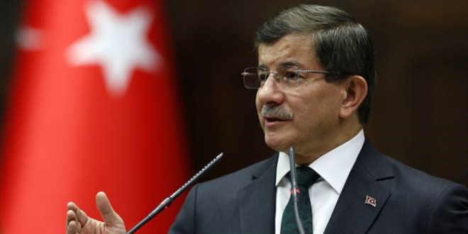 Davutoğlu'ndan Ak Parti grubuna 'devamsızlık' uyarısı