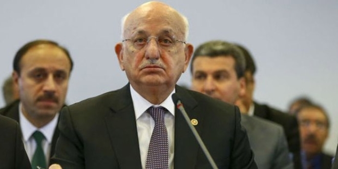 Anayasa çalışmaları AKP, HDP ve MHP ile de sürebilir