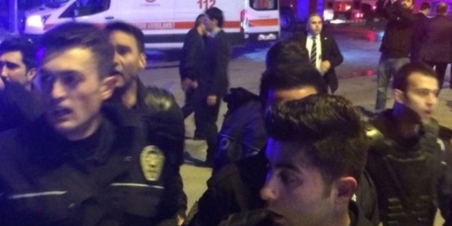 İçişleri Bakanlığı önünde şüpheli paket