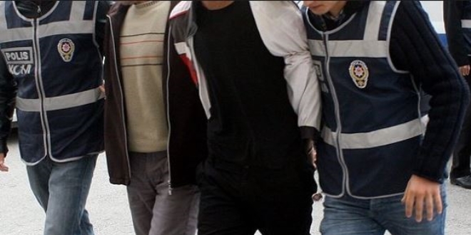 Manisa'daki FETÖ/PDY operasyonu: 2 kişi tutuklandı