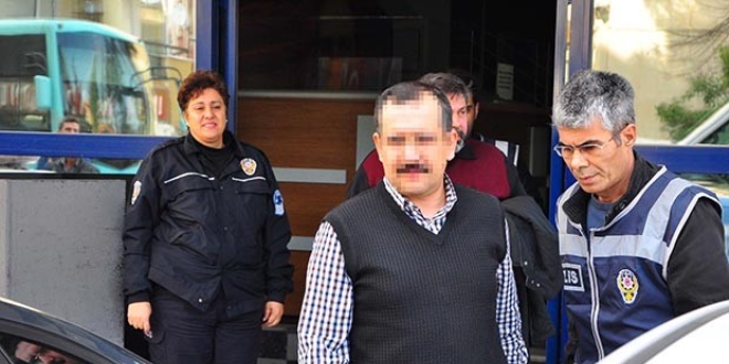 İzmir'de FETÖ/PDY operasyonu