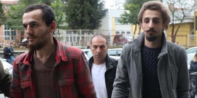Üniversitede terör örgütü propagandasına 2 gözaltı