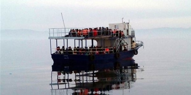 Yunanistan'a geçmeye çalışan 228 kaçak yakalandı
