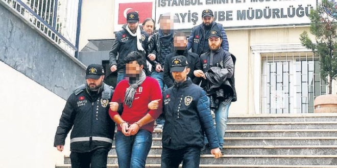 AVM'de film gibi fidye operasyonu