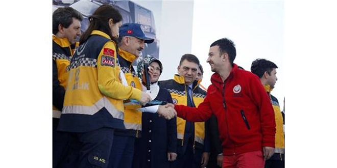 Müezzinoğlu: 15 bin kişiye bir ambulans düşüyor