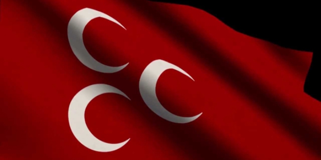 MHP, �stanbul Fatih il�e te�kilat�n� kapatt�