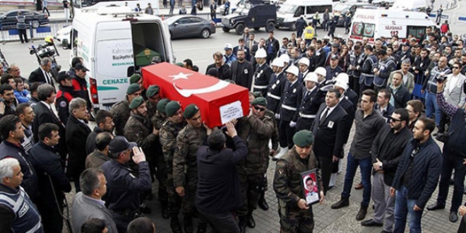 Sur �ehitleri son yolculuklar�na u�urland�