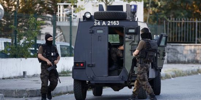 İstanbul'da polis merkezine silahlı saldırı