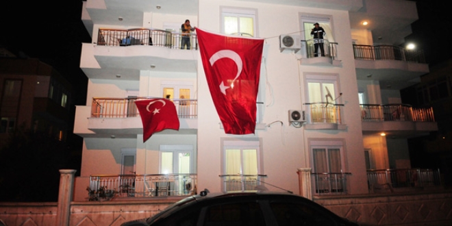 Şehit uzman çavuş Akın'ın şehadet haberi eşine verildi