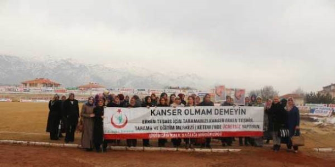 Kanserde farkındalık yürüyüşü yapıldı