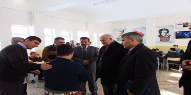 Hayatlarını engellilere adayan öğretmenler