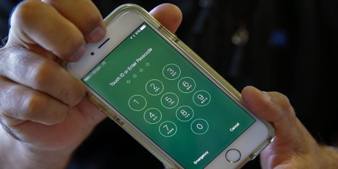 'Apple şifre savaşını kaybedecek'