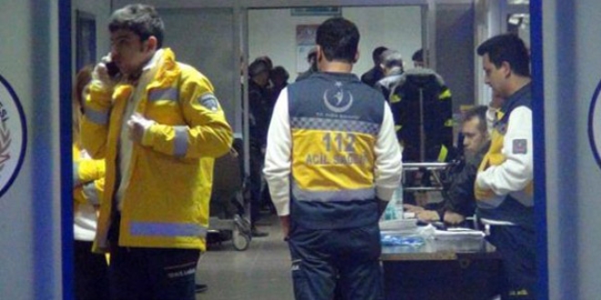 Oynarken burnuna micro sim kaçan bebek hastanelik oldu