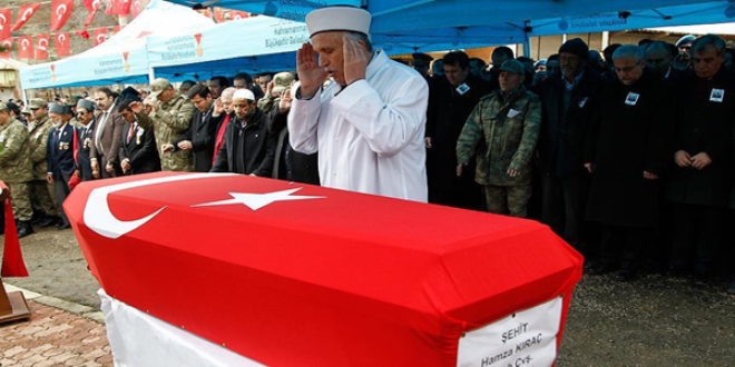 Şehitler son yolculuklarına uğurlandı