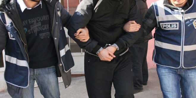 'MİT tırları' soruşturması kapsamında avukat Öksüz yakalandı