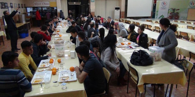 Nusaybinli ��renciler Mersin'de derslere ba�lad�