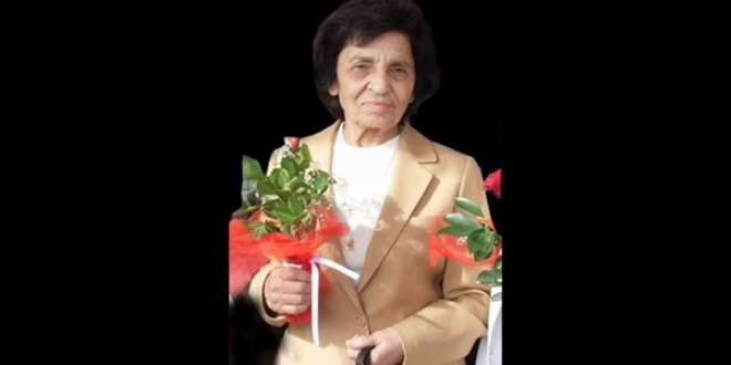 20 bin öğrenci yetiştirdi, cenazesine 50 kişi katıldı
