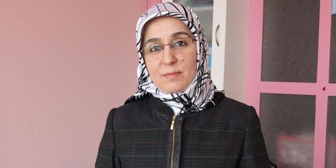 '28 Şubat'ta ayrıldığı öğrencilerine 15 yıl sonra kavuşabildi
