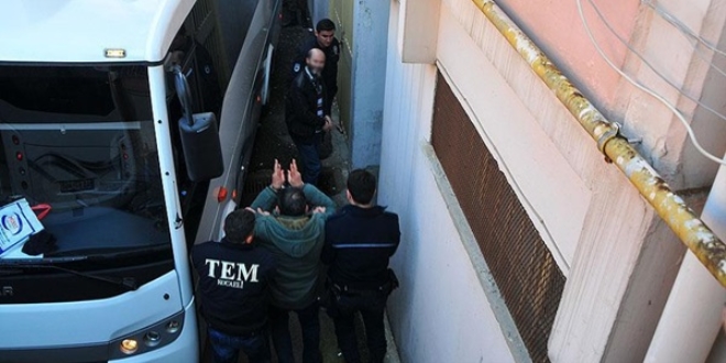 Kocaeli'deki ter�r �rg�t� PKK operasyonunda 9 tutuklama