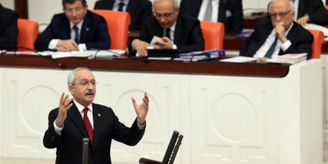 K�l��daro�lu b�t�e konu�mas�nda Ba�bakan Davuto�lu'na sorular y�neltti