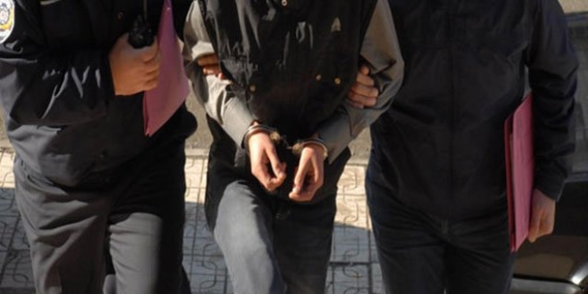 Terör örgütü üyesi iddiasıyla köy muhtarı tutuklandı