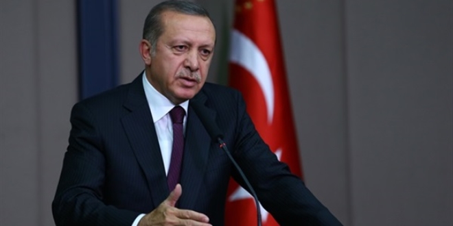 Erdoğan: AYM'nin verdiği karara saygı duymuyorum