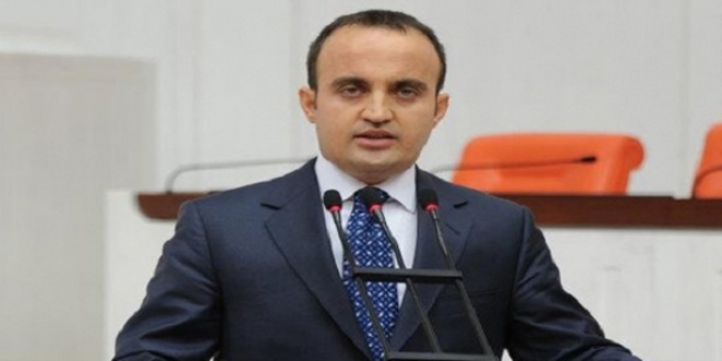 Turan: Cumhurba�kan�m�z, AYM karar�n� ele�tirmi�tir