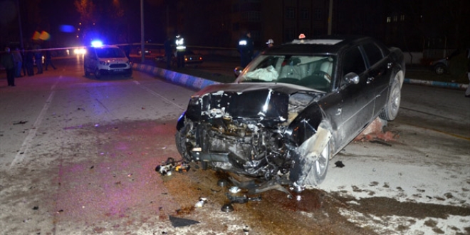 Kahramanmara�'ta trafik kazas�: 1 �l�, 4 yaral�