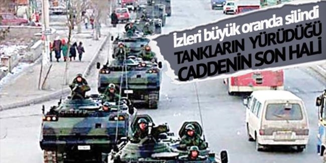 Tanklarn yrd o cadde artk Demokrasi Park