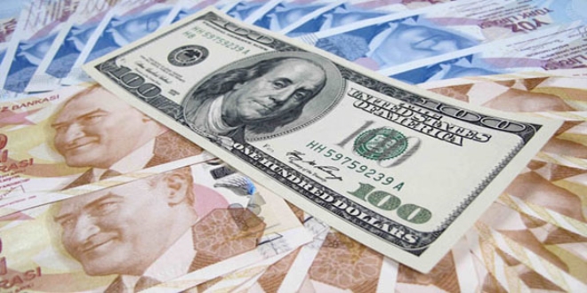 Dolar/TL haftaya düşüşle başladı