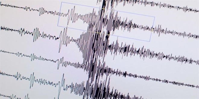 Antalya'da 3 şiddetinde deprem