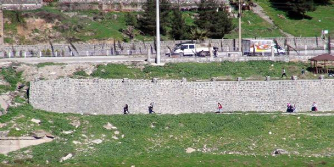 Ayrılanlar Cizre'ye dönmeye çalışıyor