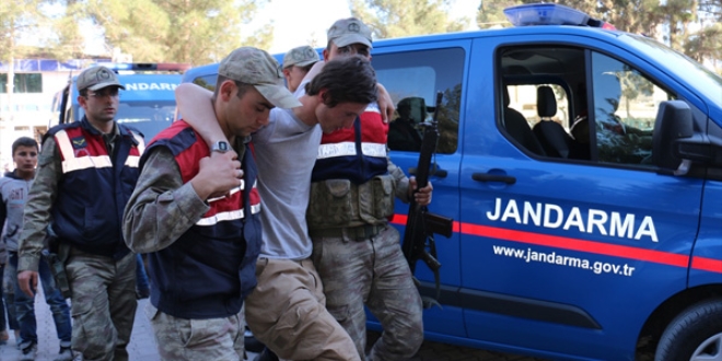 DAEŞ ile irtibatlı olduğu iddiasıyla 2 kişi yakalandı