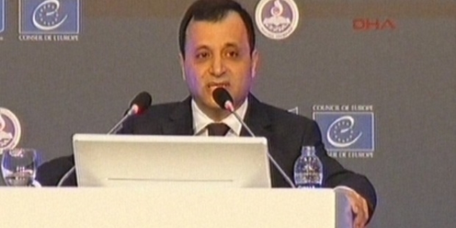 AYM Başkanı: Biz işimizi yapıyoruz