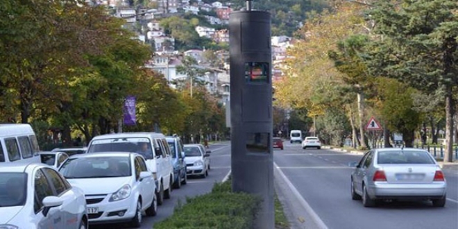 5 dakikada kesilen 4 trafik cezasına mahkemeden iptal