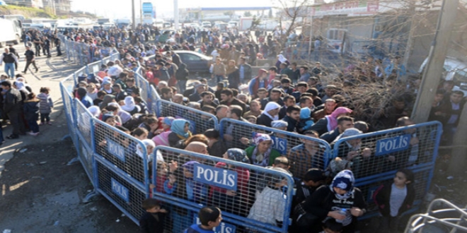 Cizre'de eve d�nenler �a�k�n