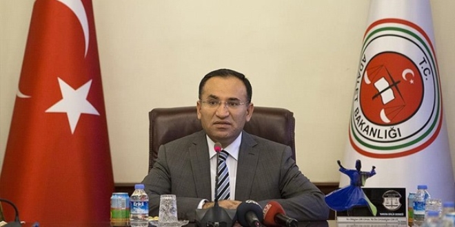 'Anayasa Mahkemesi, Anayasayı aşa aşa kararlar veriyor'