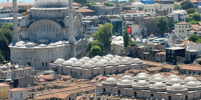 Kapalıçarşı'da damdan değişim
