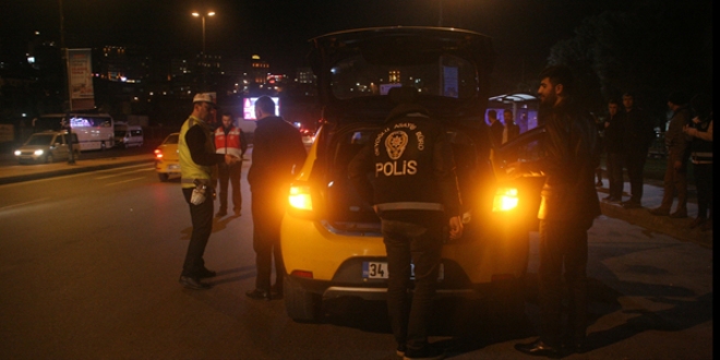 İstanbul'da 5 bin polisle denetim yapılıyor
