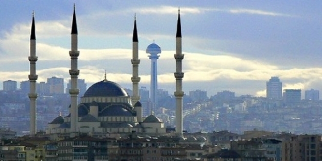 Ankara'da ikindi ezanı 1 saat erken okundu