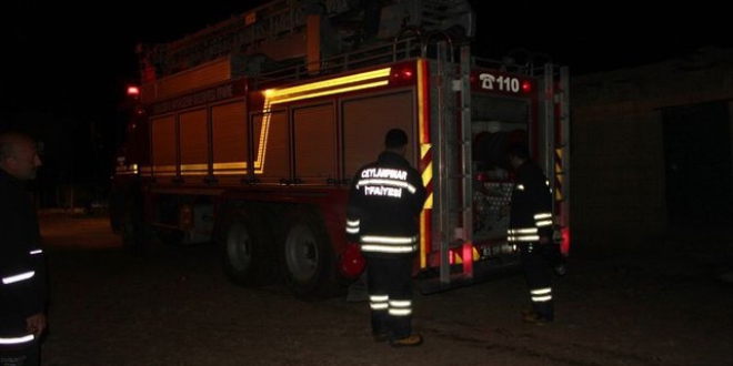 Şanlıurfa'da foseptik çukuru çöktü: 3 yaralı