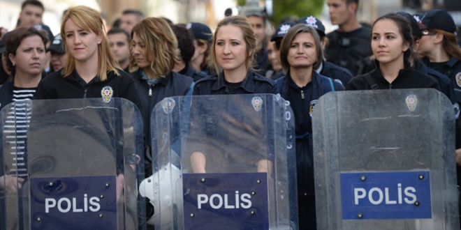 'Polis maaşlarına 151 lira ila 450 lira artış'