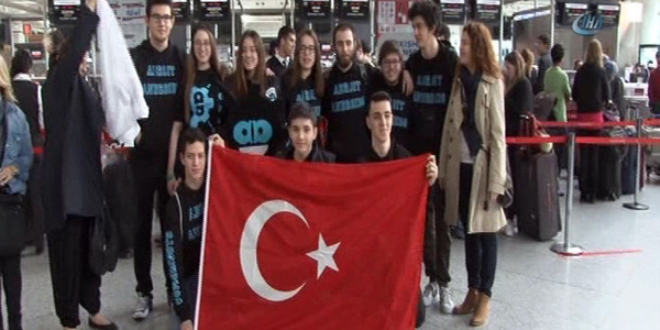 Türk öğrencilerin robotu ABD'de yarışacak