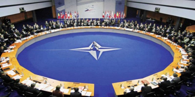 Ege'deki NATO misyonuna katlyor