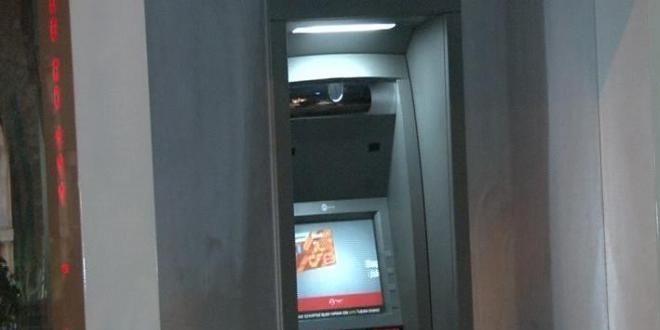 ATM fareleri polisi darp etti