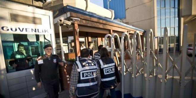 Naksan Holding'e FETÖ baskını: 9 kişi gözaltında