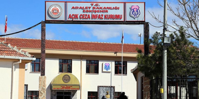 Cezaevi firarisi içi su dolu depoda yakalandı